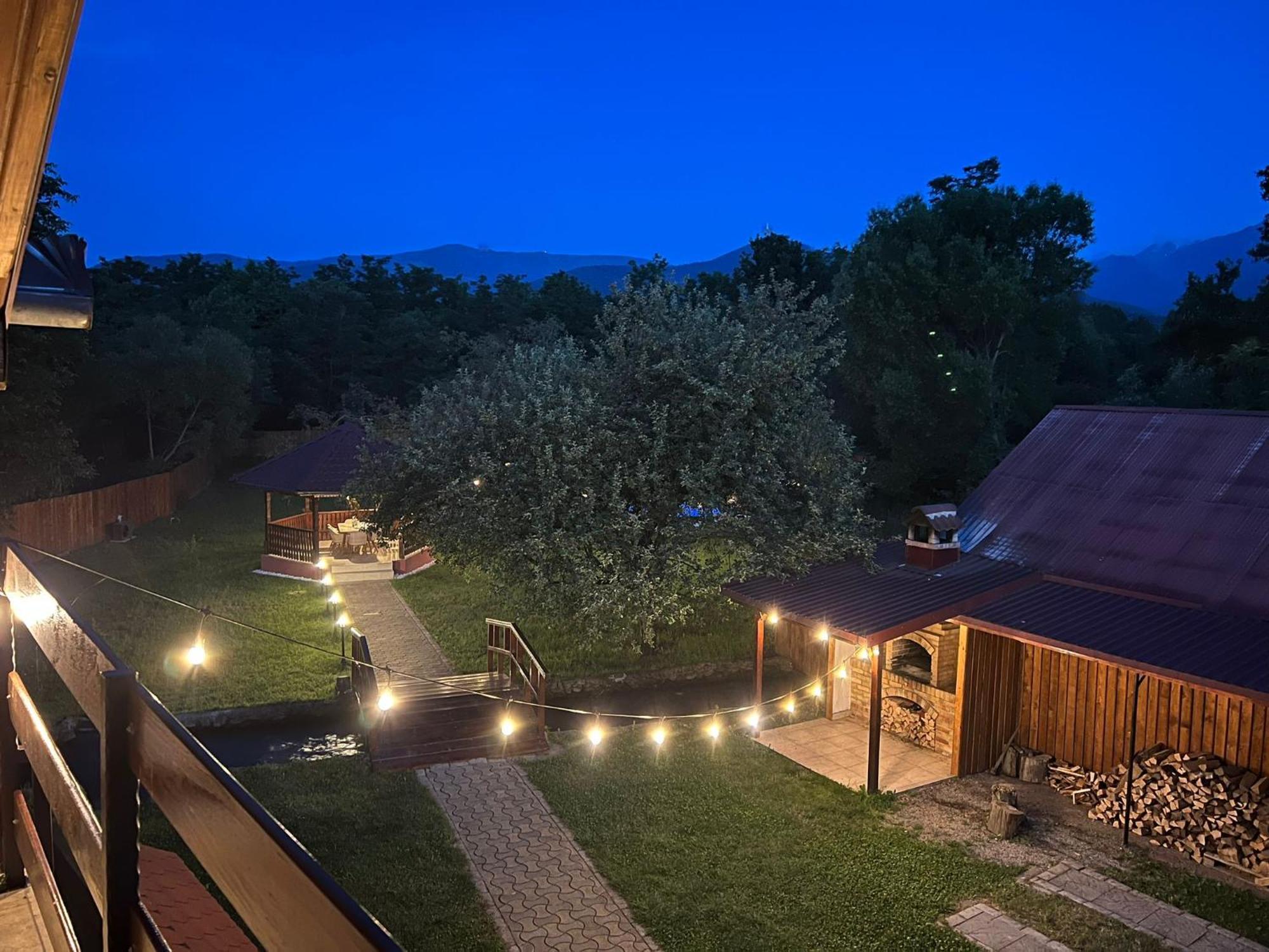 Horace Guesthouse Pool & Hot Tub & Bikes & River Dejani Eksteriør bilde